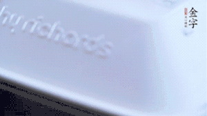 大火煮沸后轉(zhuǎn)小火篤1小時(shí)即可。