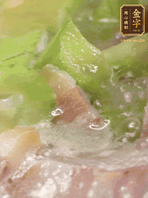 加一點(diǎn)糖、1碗開(kāi)水煮到絲瓜半透明